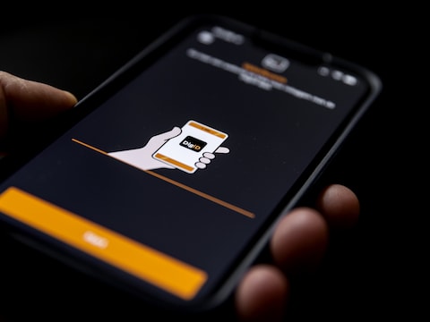 Zorgen dat DigiD-gegevens bij Amerikanen belanden: ‘President Trump kan de rode knop indrukken’